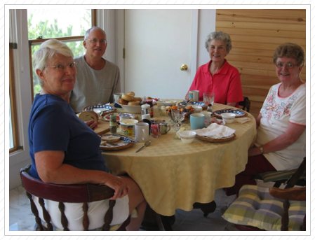 Patti & Teresa Loneske Agnes Crile Linda Loneske Chase